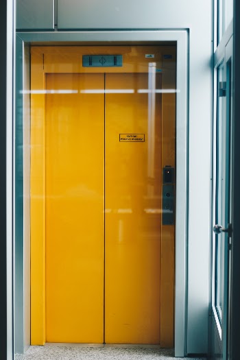 Unsplash ID DmZj6XZXbLQ
