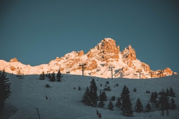 Unsplash ID dT-3aKJyxvE