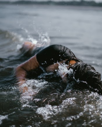 Unsplash ID dw2nUHjx9SM