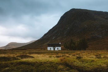 Unsplash ID dXXsPf_qnKw