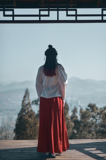 Unsplash ID dzm2hqdHCls