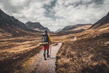 Unsplash ID __E07WwlywA