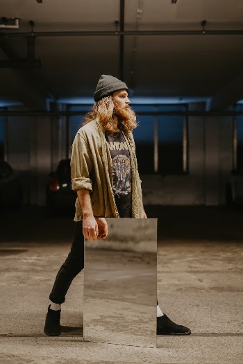 Unsplash ID e5eZm8oXx2Q