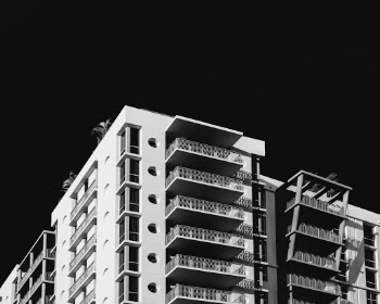 Unsplash ID e8lnZt7xHo0