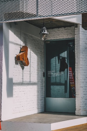 Unsplash ID EAqi7NgjDXo