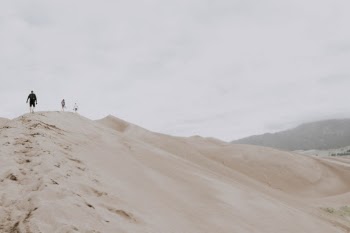 Unsplash ID eEkUby1xAjk