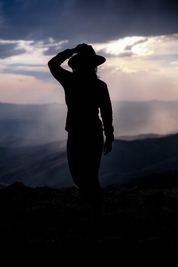 Unsplash ID EfH0cMzLnRE