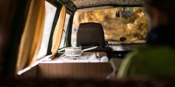 Unsplash ID Eh1HUNLaUYU