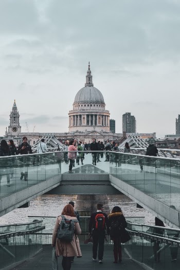 Unsplash ID EIyrPQvwnWI
