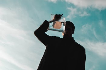 Unsplash ID Emz4QiDdt34