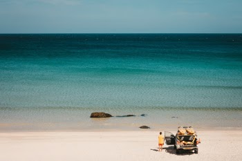 Unsplash ID fEhO1_mJjv8