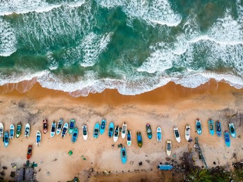 Unsplash ID FHAHnF9C0Sw