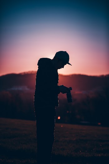 Unsplash ID fi8bwaHf3FM