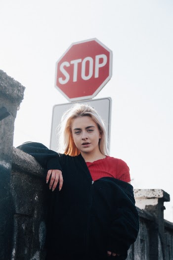 Unsplash ID FIS-_5k-ons