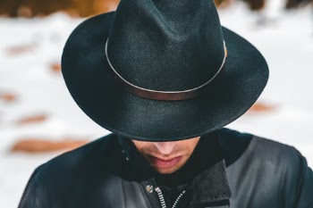 Unsplash ID fkL_men2EJc