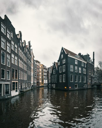 Unsplash ID FoXCL_mO3uo