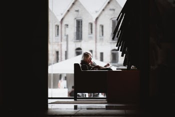 Unsplash ID fQzh6oEke6I