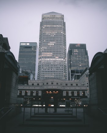 Unsplash ID fSAuxWHmtGw