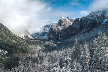 Unsplash ID fwxVU3WnsFQ