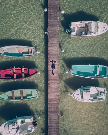 Unsplash ID FzeL1ovpE5U