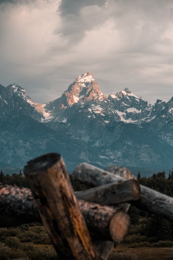 Unsplash ID g34bJw-UeDY