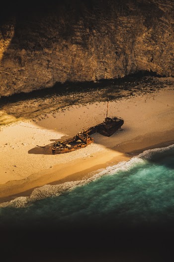 Unsplash ID gfA0Se1Arj0