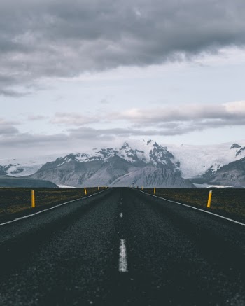 Unsplash ID gh7zpVhjysQ
