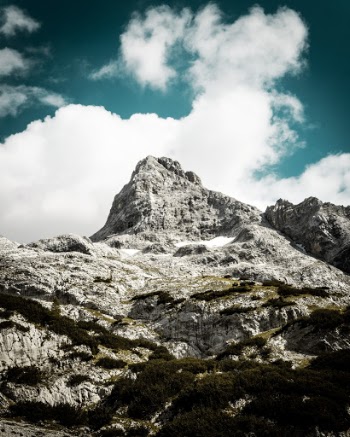 Unsplash ID GI6JzZf_0_I