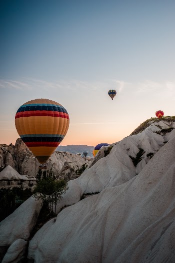 Unsplash ID gVrzRN5q9Ww