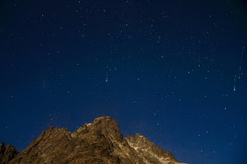 Unsplash ID hk1EKHh4r9E