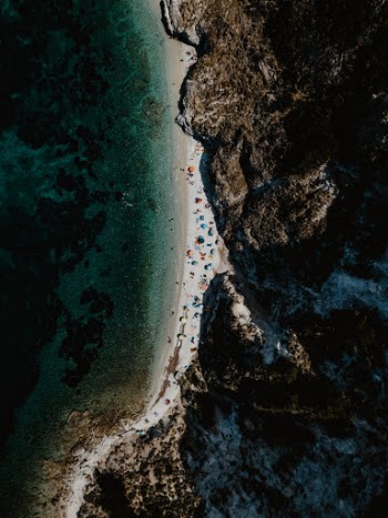 Unsplash ID hlSaKXmNOj4