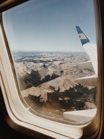 Unsplash ID hndHvJTET9I