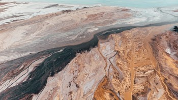 Unsplash ID hrZ6ZnheaYk