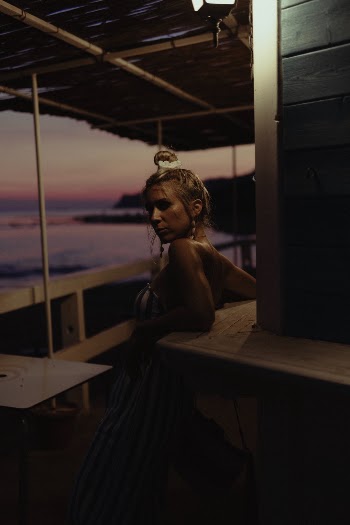 Unsplash ID iVFBq6XLMRY