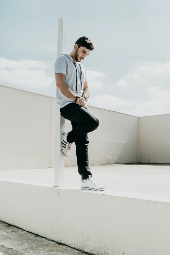 Unsplash ID IvOrTu727TE