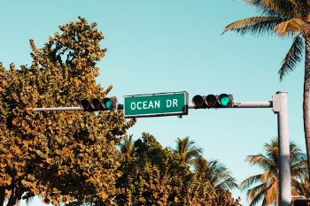 Unsplash ID iZZzuzab37c