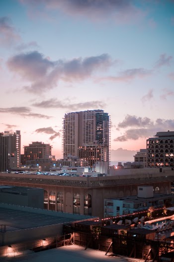 Unsplash ID j40w0tjJwXw