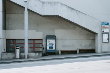 Unsplash ID jKH6i2dy2-E