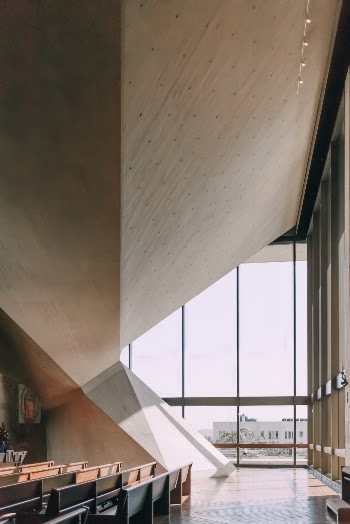 Unsplash ID jzF2qcusqwo
