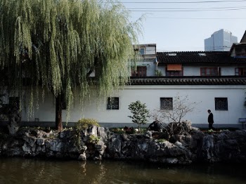 Unsplash ID k1kFlhjVry8