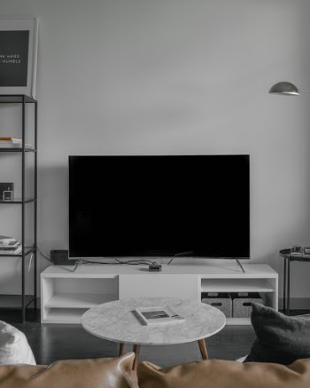 Unsplash ID kAxq92OhMJM