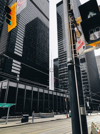 Unsplash ID kBesK8ZktZ4