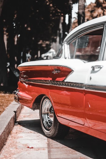 Unsplash ID kDg3fxQsLpY