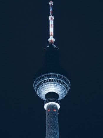 Unsplash ID kf8TKwxFiCI