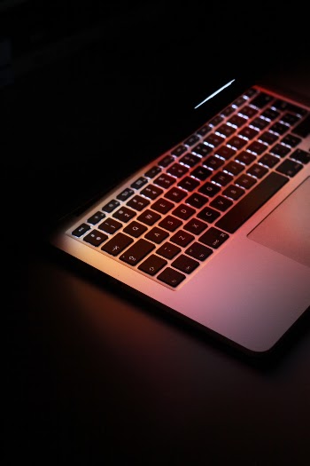 Unsplash ID Khyq66HGRCs