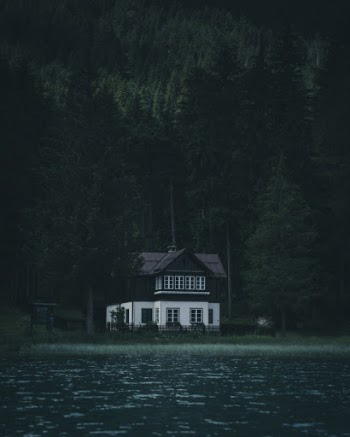 Unsplash ID KOyJuEFEjgc
