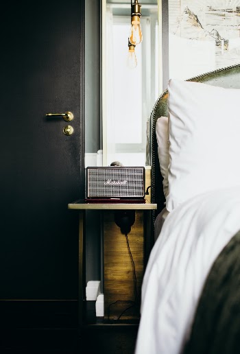 Unsplash ID kqe4l4rVYz8