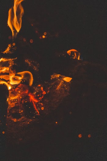 Unsplash ID KtZOt9X7jiw