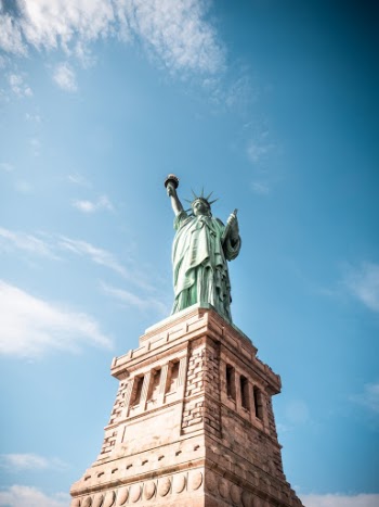 Unsplash ID kvRU0q08rrU