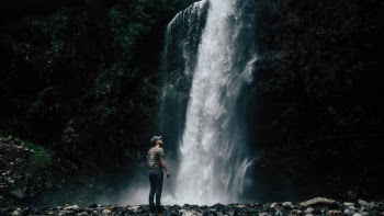 Unsplash ID kzFxsT7GX7g